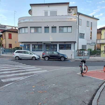 Marconi House Hotell Mestre Exteriör bild